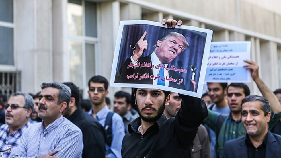 mani-antitrump-iran