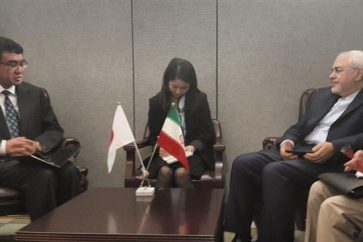 Taro Kono y Mohammad Yavad Zarif