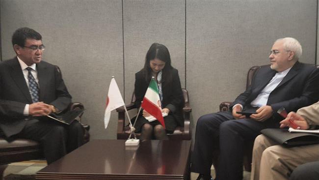 Taro Kono y Mohammad Yavad Zarif