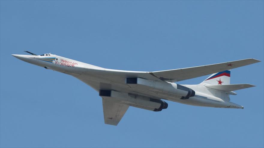 bombarderos estratégicos Tu-160