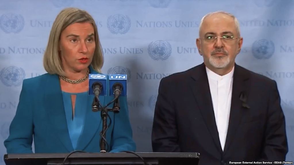 Federica Mogherini y Mohammed Yavad Zarif