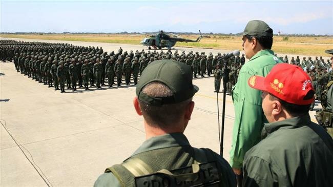 maduro-con-milicianos