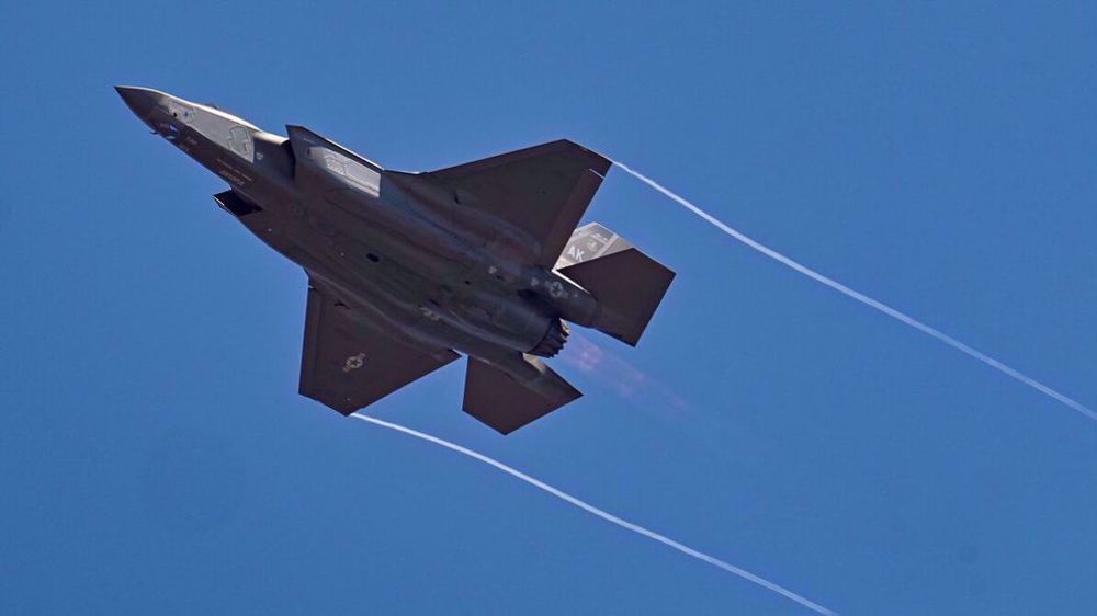 avion-f-35-2