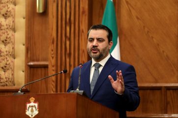 El ministro de Asuntos Exteriores en el gobierno interino sirio, Asaad Al-Sheibani