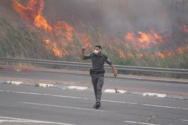 militar-israeli-incendios-al-quds