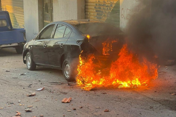 coche-incendiado-ataque-israeli-sur-libano