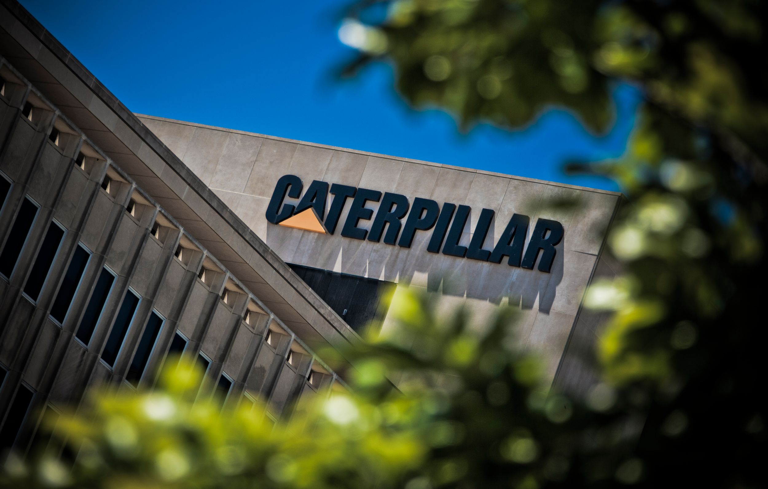 compania-caterpillar-inc