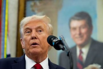 trump-retrato-reagan