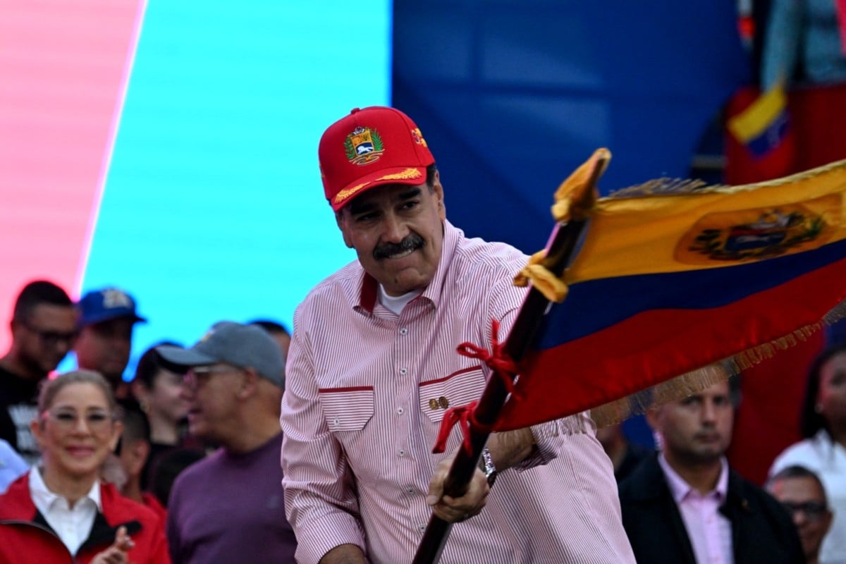 maduro-bandera-venezolana